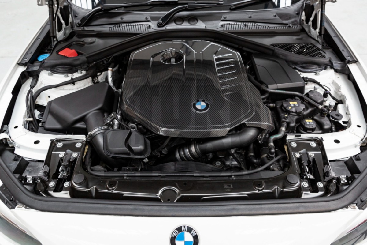 Eventuri Coperchio motore in fibra di carbonio per BMW 140i / 240i / 340i / 440i B58