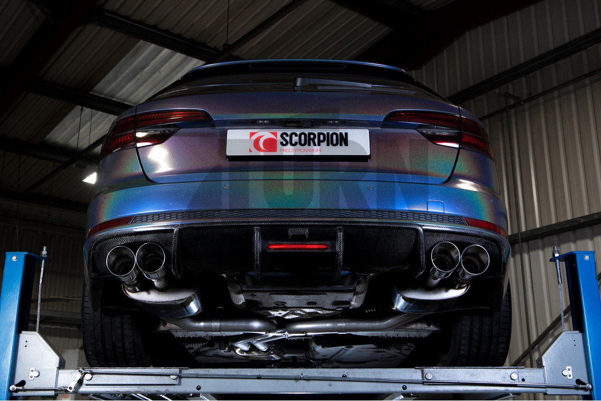 Audi S4 B9 Scorpion Mezzo Sistema di scarico