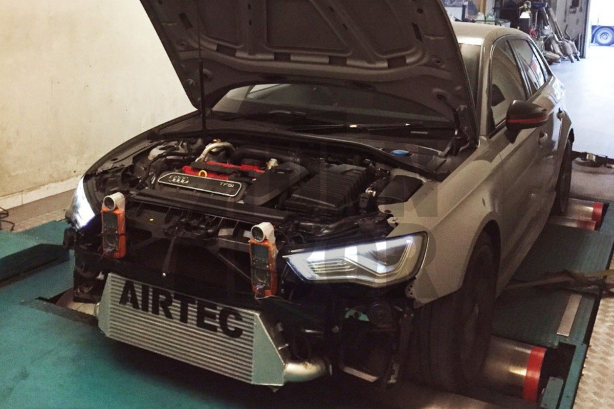 Sistema avanzato di intercooler Airtec per Audi RS3 8V