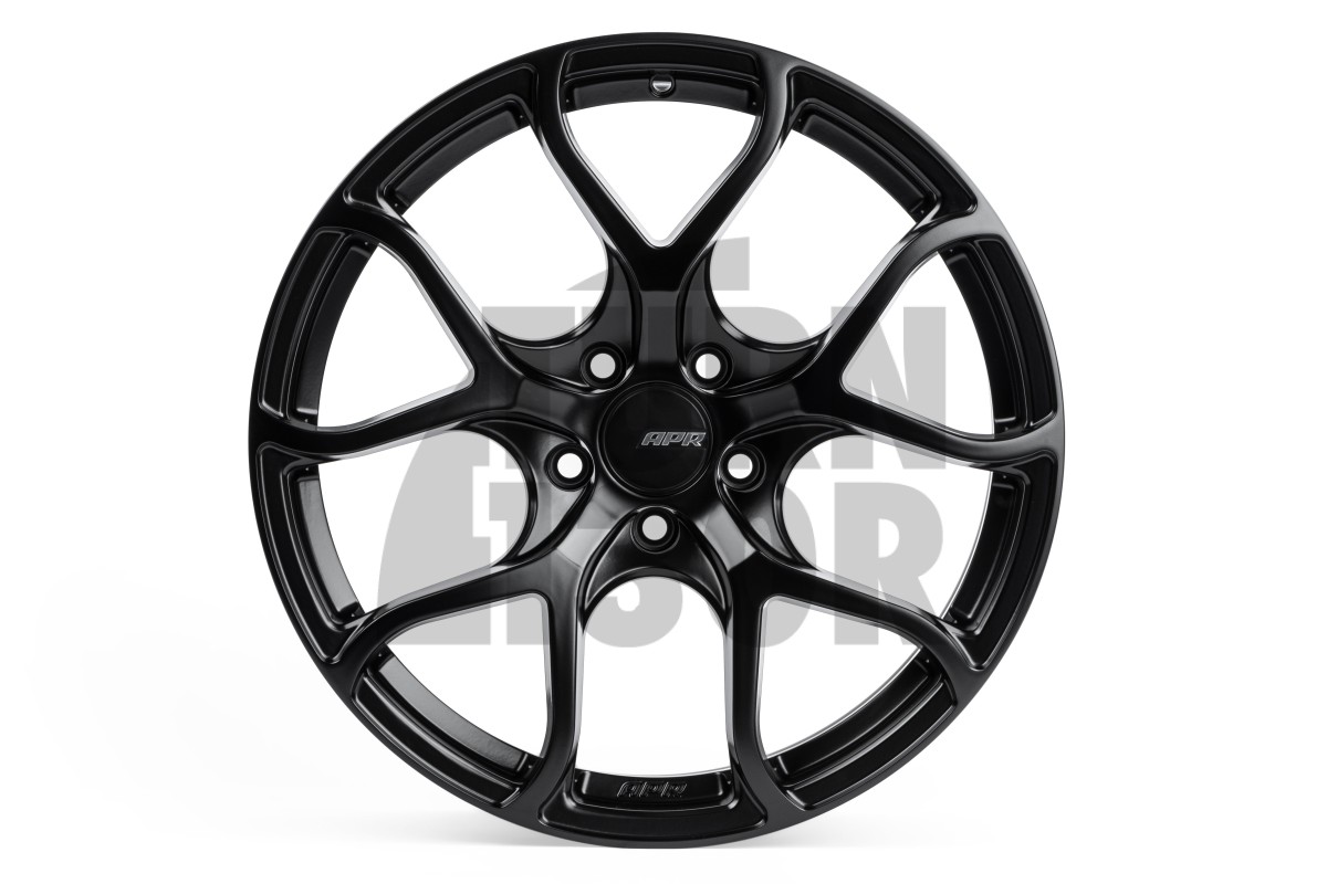 A01 Ruota Flow Formed 18 x 8,5 ET45 Gunmetal, Nero o Argento APR