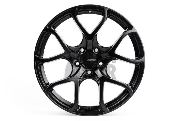 A01 Ruota Flow Formed 18 x 8,5 ET45 Gunmetal, Nero o Argento APR