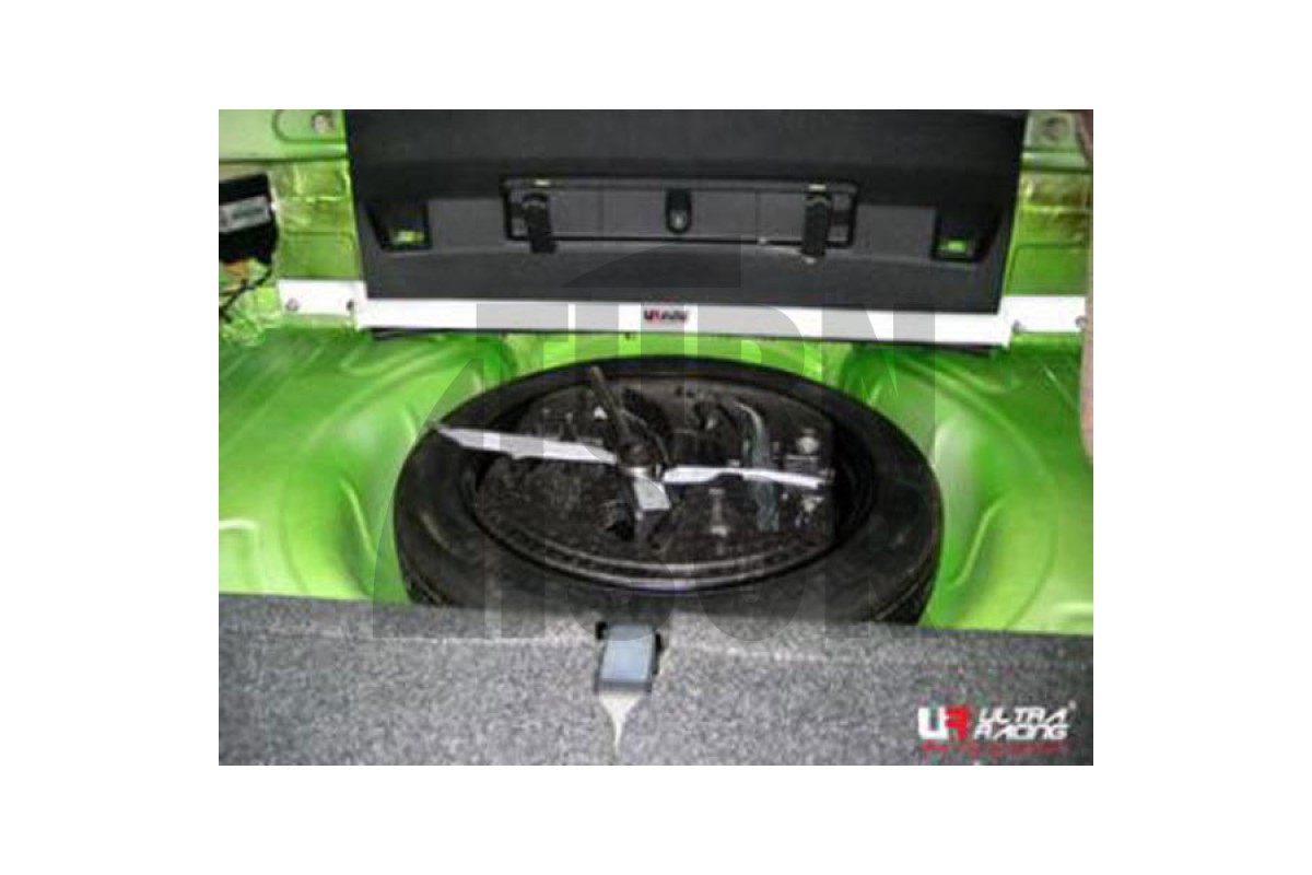 Ultra Racing Barra montante superiore posteriore Scirocco MK3