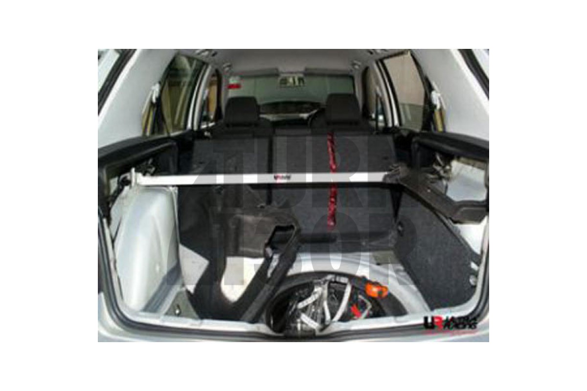 Barra montante superiore posteriore Ultra Racing Golf 4 GTI Barra montante superiore posteriore Ultra Racing Golf 4 GTI