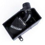 Un sistema di aspirazione ad alte prestazioni progettato per i modelli Audi RS3 8V / 8Y, RSQ3, e TTRS 8S Un sistema di aspirazione ad alte prestazioni progettato per i modelli Audi RS3 8V / 8Y, RSQ3, e TTRS 8S