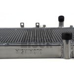 Radiatore in alluminio Mishimoto Civic Type R FN2