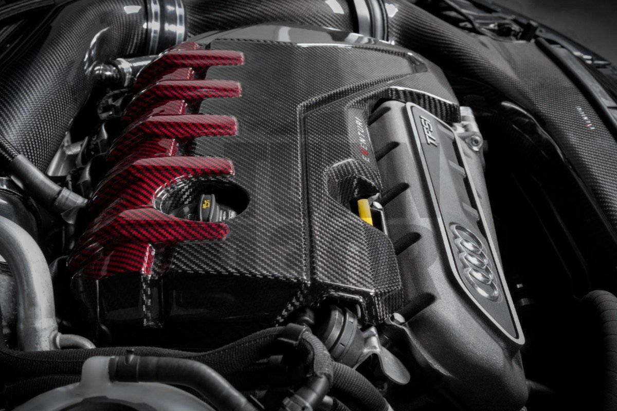 Eventuri Coperchio motore in fibra di carbonio / Kevlar rosso per Audi RS3 8V.5 / TTRS 8S e RS3 8Y Eventuri Coperchio motore in fibra di carbonio / Kevlar rosso per Audi RS3 8V.5 / TTRS 8S e RS3 8Y