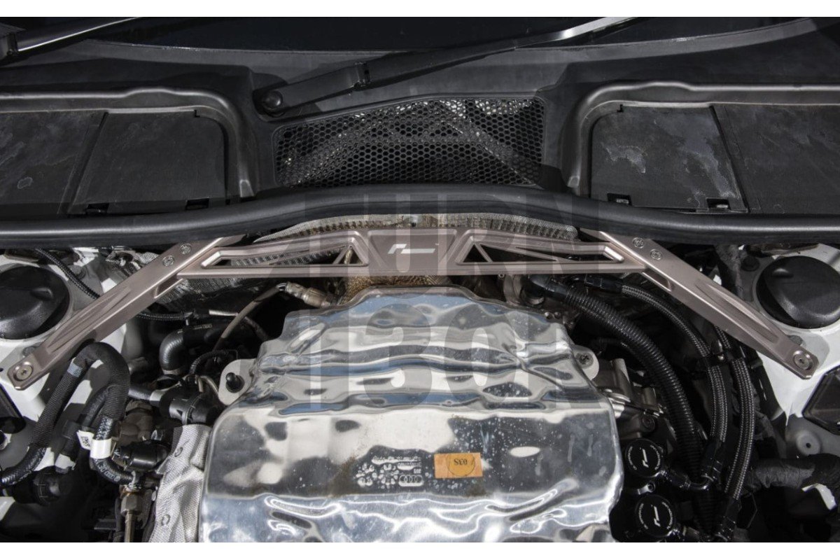 Racingline Supporto corpo anteriore Audi A4 / S4 / A5 / S5 B9