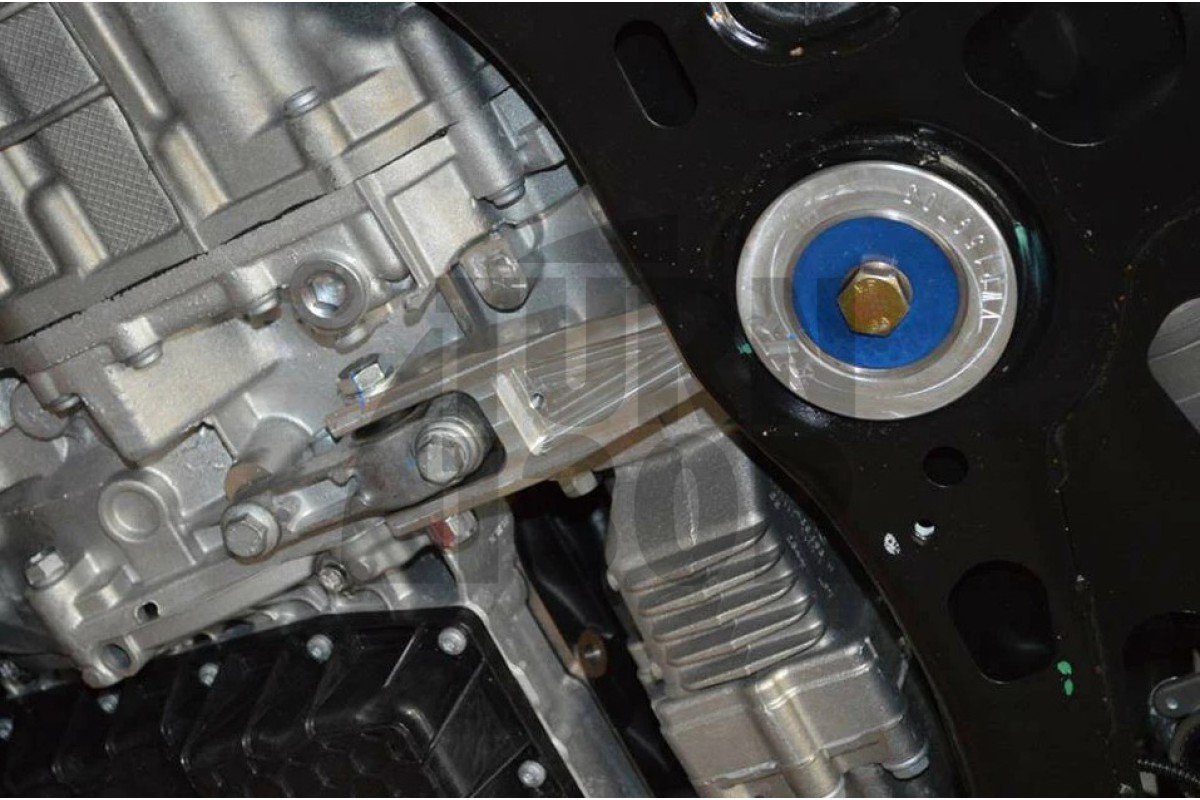 Racingline Dogbone e supporto sottotelaio Golf 8 GTI / Golf 8 R / S3 8Y