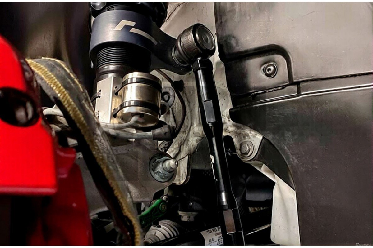 Tiranti anteriori regolabili per A3 / S3 / RS3 / TT / Leon / Golf / Polo / Ibiza Racingline