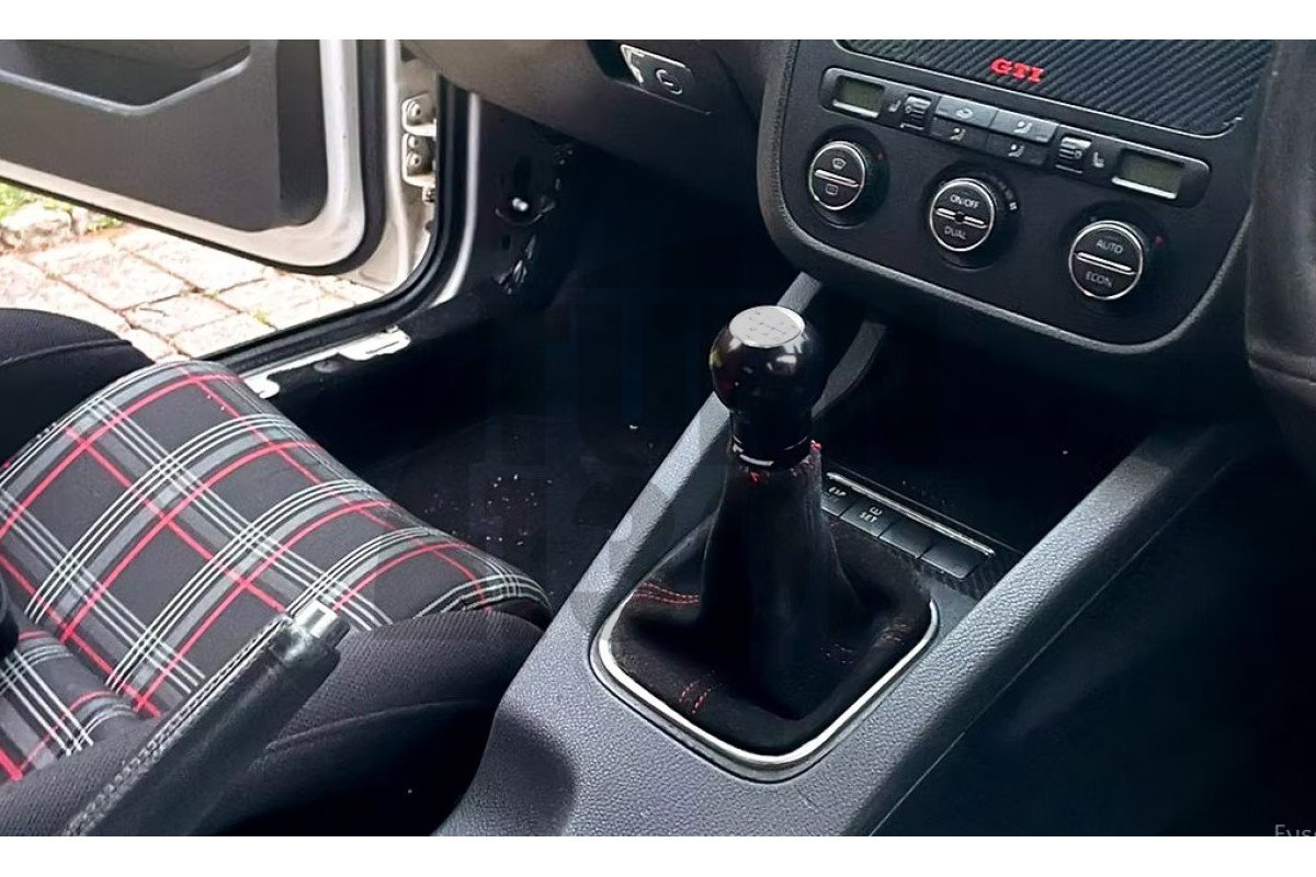 Pomello del cambio in lega per Golf 7 / Golf 8 / Leon 3 / S3 8V / TT 8S (cambio manuale) Racingline