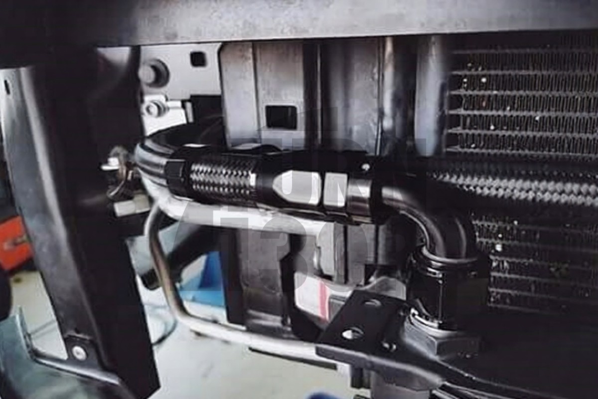 Kit radiatore olio per Golf 7/8 GTI / R / TT 8S / Leon 3 Cupra / S3 8V Racingline