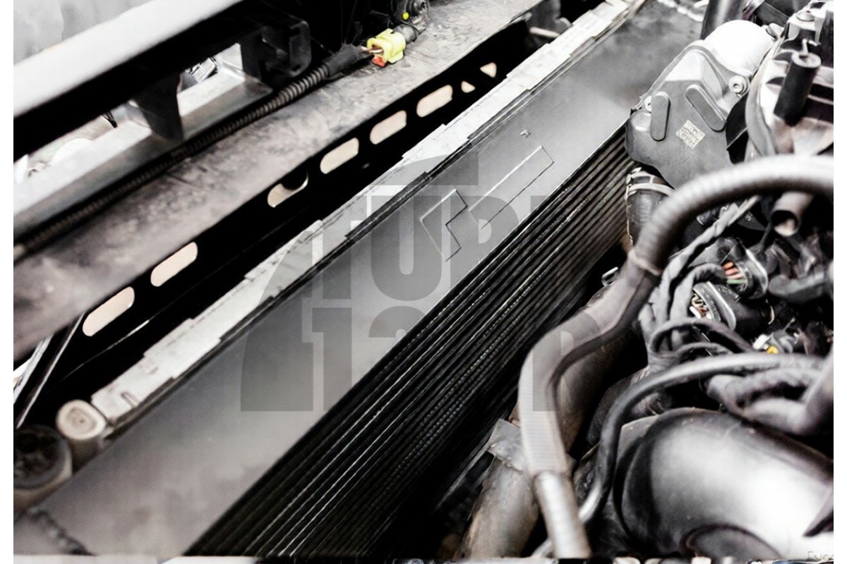 Intercooler ad alte prestazioni per Golf 7 GTI / Golf 7 R / Leon 3 Cupra / S3 8V / TT 8S EA888.3 MQB Racingline