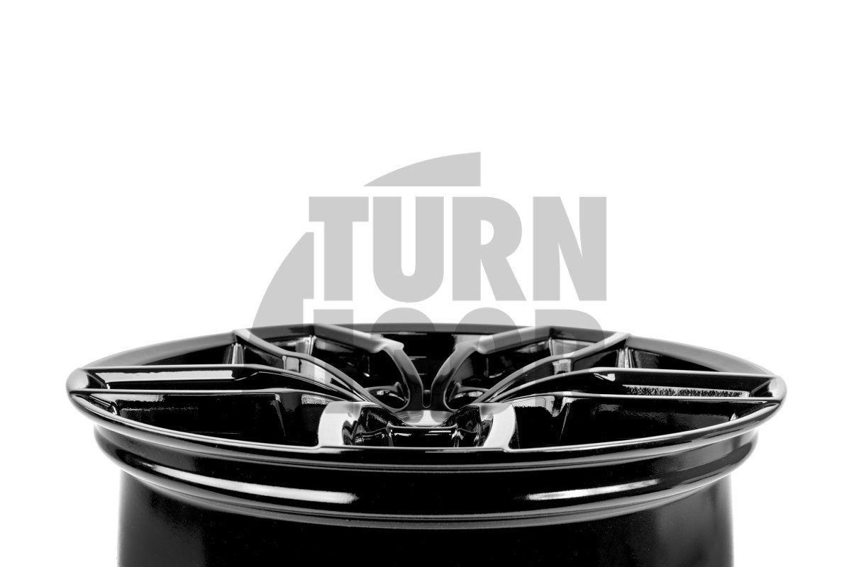 Ruote R360 19 x 8,5 ET44 5x112 Nero Racingline