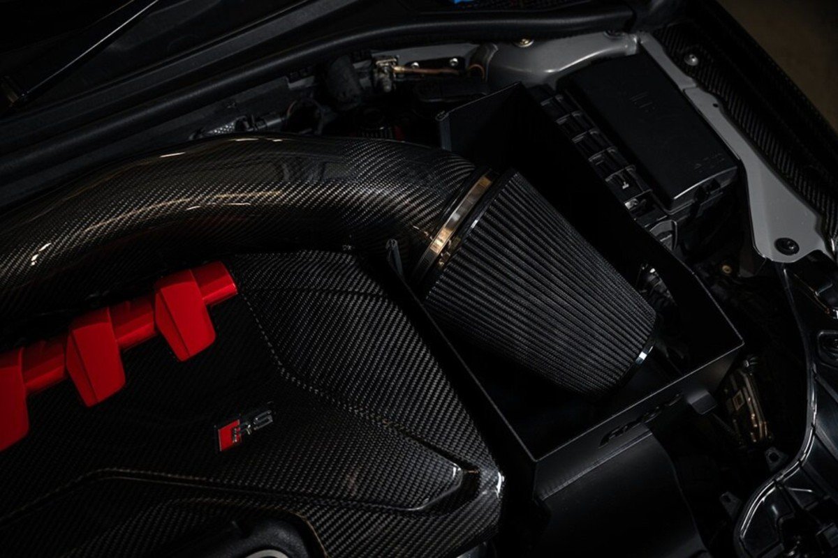 Forge Motorsport Kit di induzione in carbonio Audi RS3 8V / RS3 8Y
