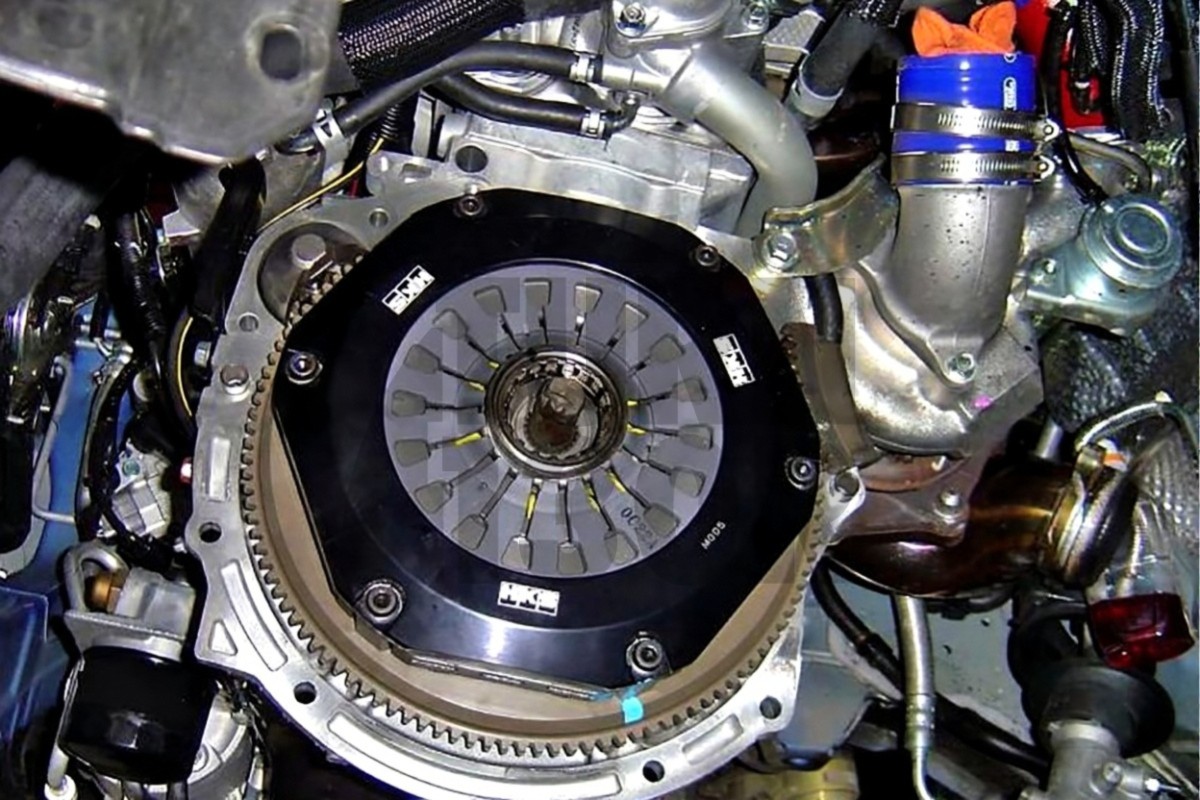Kit frizione e volano HKS Light Action Twin Plates Mitsubishi Lancer Evo 10