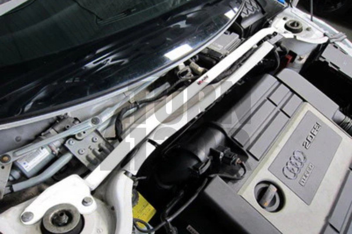 Ultra Racing Front Upper Strut Brace for Audi TT Mk2 8J Ultra Racing Front Upper Strut Brace for Audi TT Mk2 8J