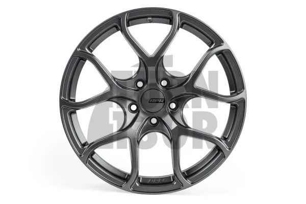 A01 Ruota Flow Formed 18 x 8,5 ET45 Gunmetal, Black o Silver APR