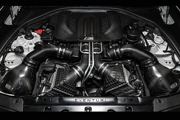 Sistema di aspirazione Eventuri in fibra di carbonio per BMW M5 F10