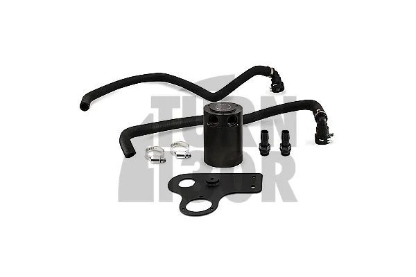 Mishimoto per Mustang S550 V8 5.0 GT Facelift 18+ Contenitore di raccolta dell'olio con tappo a baffo
