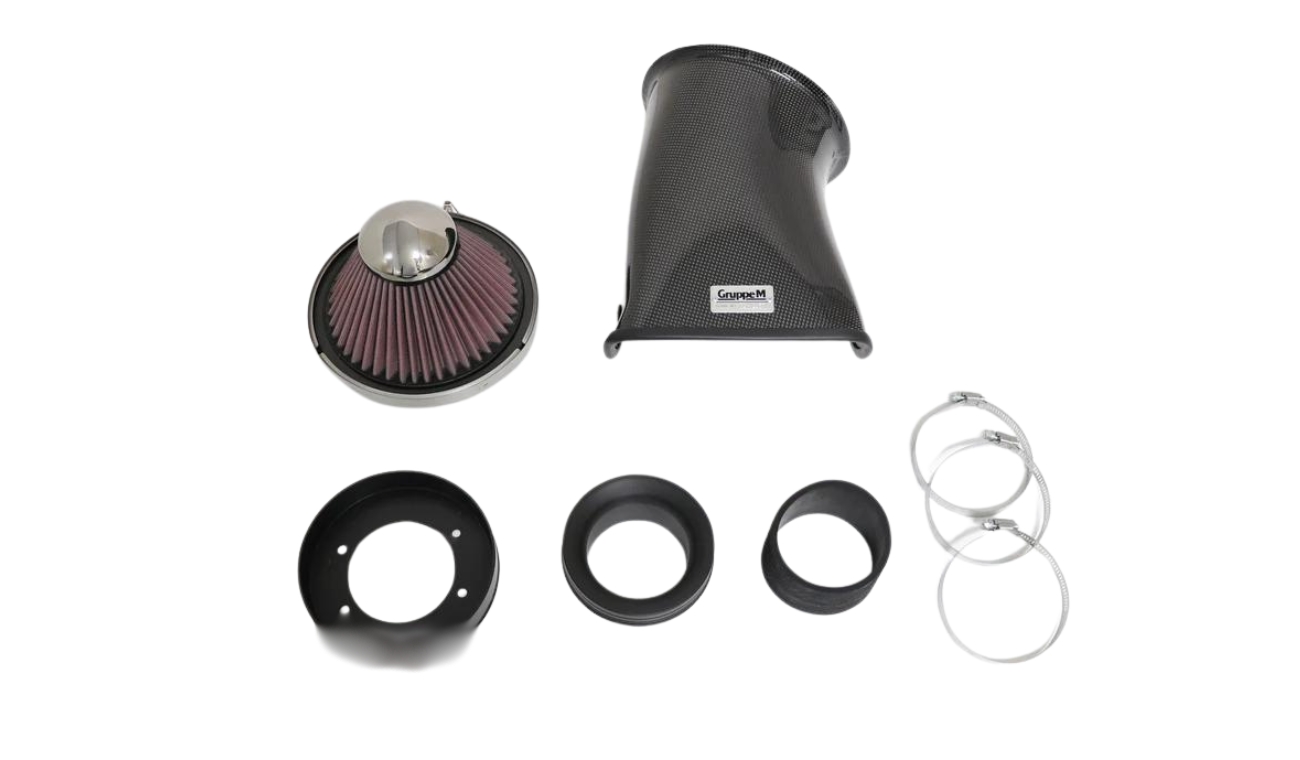 Sistema di aspirazione in fibra di carbonio per Audi TT 8N Quattro, Gruppe M Sistema di aspirazione in fibra di carbonio per Audi TT 8N Quattro, Gruppe M